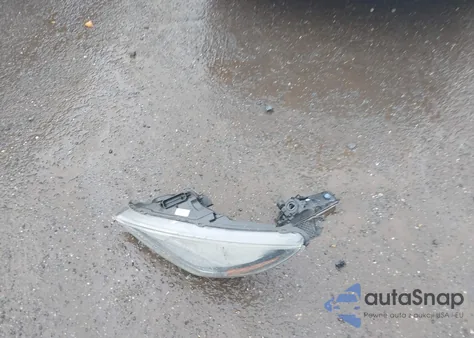 2016 Ford Focus Titanium из США, поврежденный, VIN 1FADP3N2XGL274880